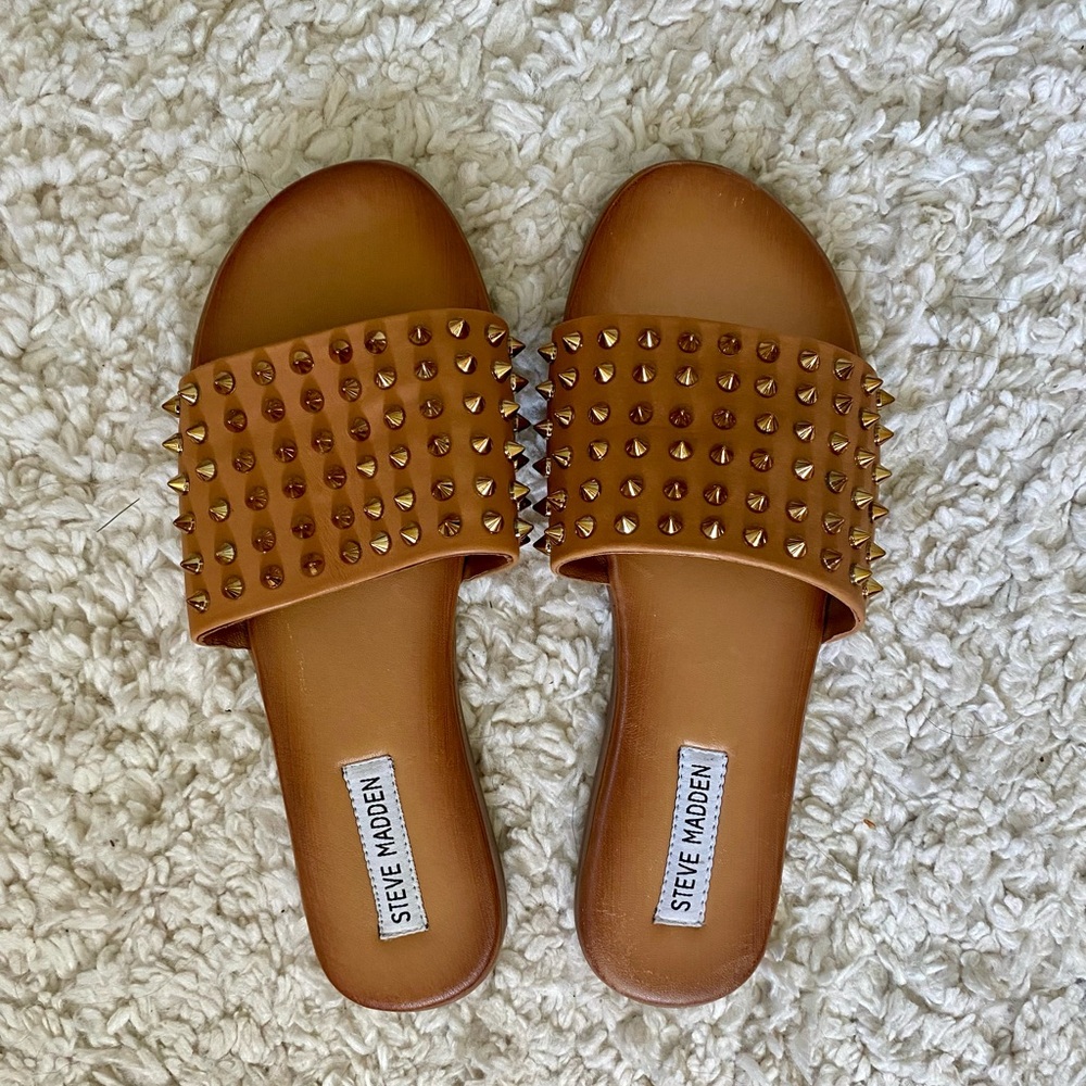 Steve Madden Brown Spike Studded Sandals